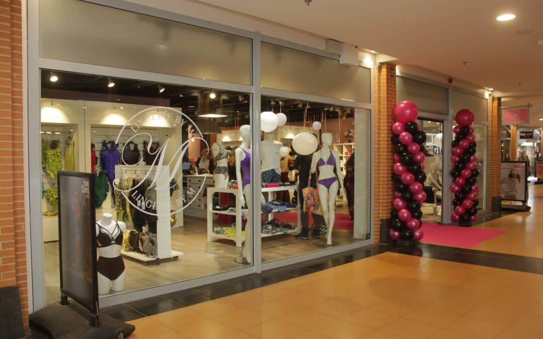 Lingerie By M